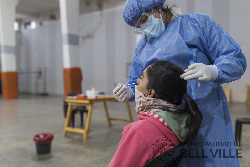 Covid 19: En las últimas dos semanas no hubo mayores variaciones en contagios.