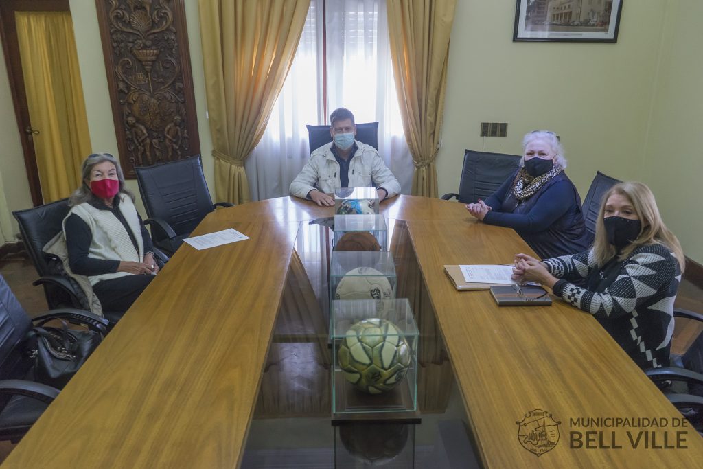 El intendente recibió a las nuevas autoridades del Centro Municipal de Estudios Históricos