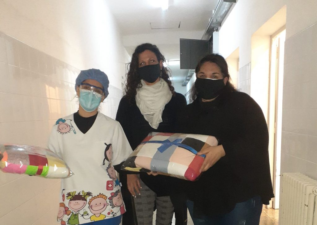 Desde los Núcleos Barriales se donó ropa de cama al Área de Pediatría del Hospital Regional