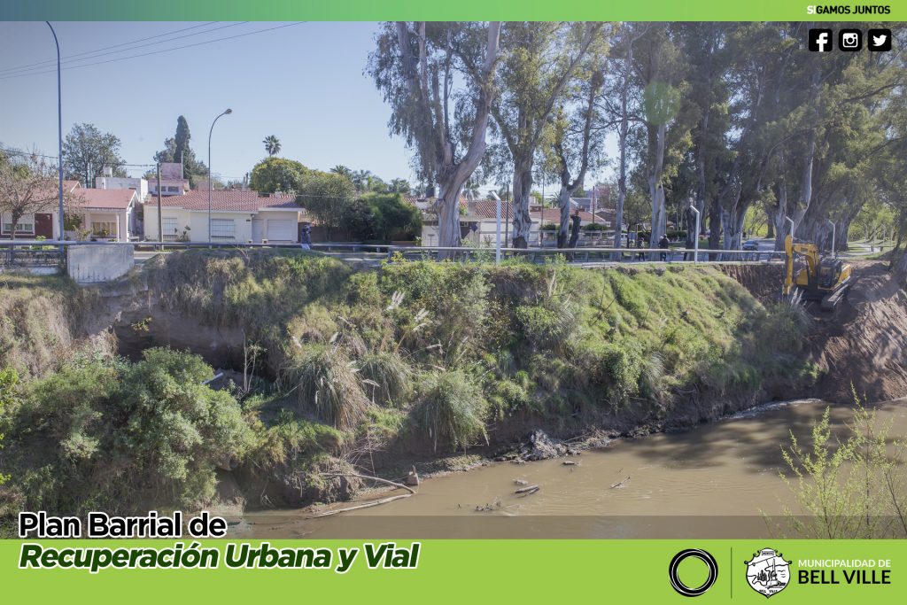 Se trabaja en la reparación de un desagüe cercano al puente Frondizi