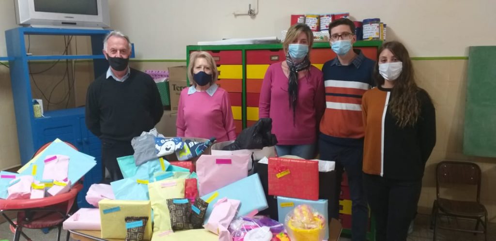 La Casa del Niño distribuyó juguetes y ropa donados por personal del Juzgado Federal.