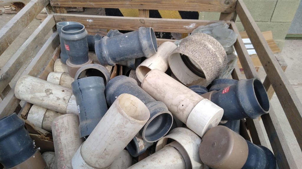 Donación de la firma Licari S.A. para favorecer la plantación de árboles.