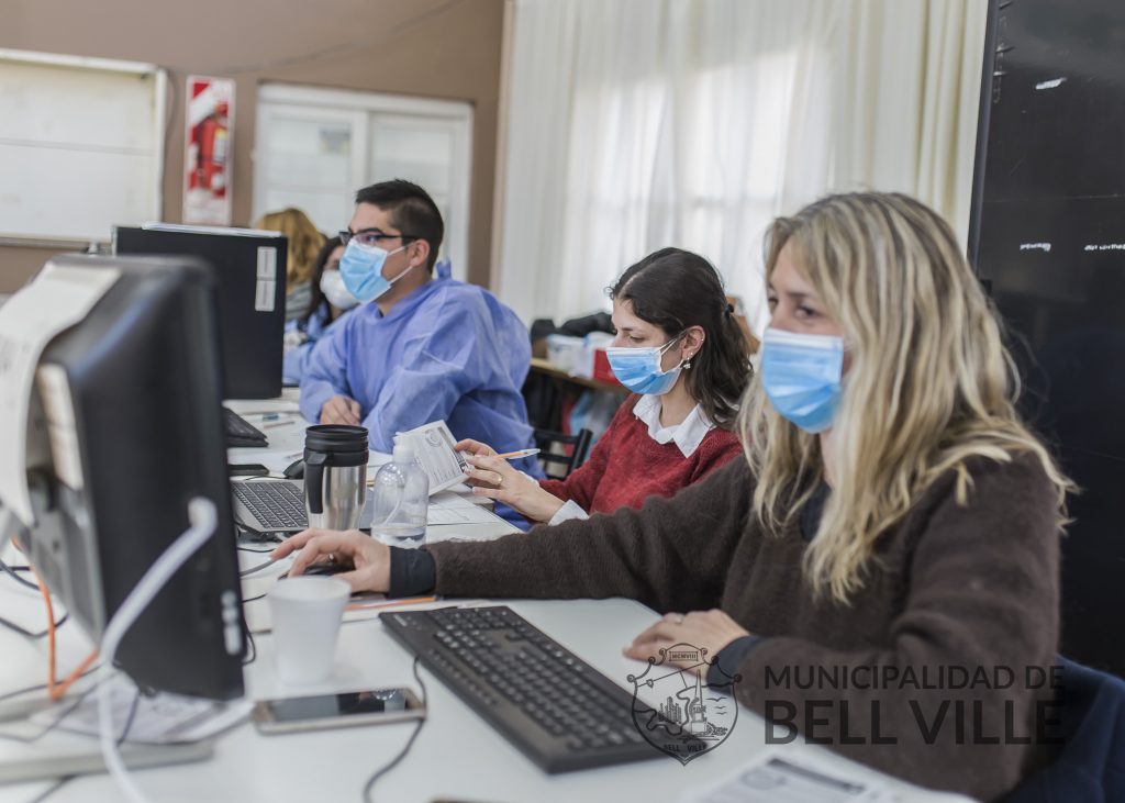 Covid 19: En el inicio de la semana se vacunaron a 105 personas