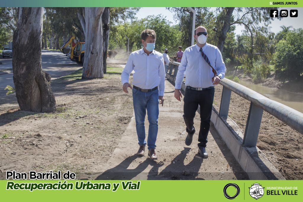 El intendente recorrió la obra de reconstrucción del desagüe de barrio El Rosedal