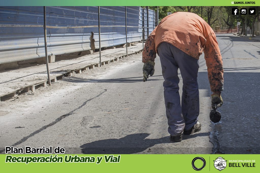 Finalizó una nueva etapa del tomado de juntas en calles de hormigón