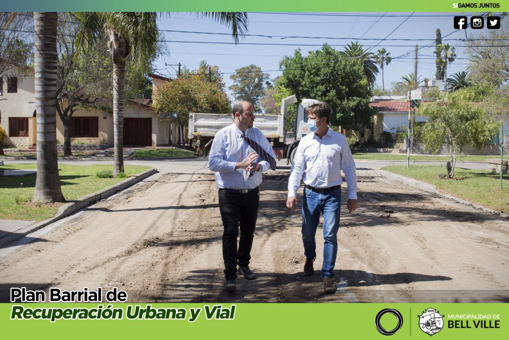 Comenzó el levantamiento completo del asfalto de una cuadra de calle Int. Guillermo Roldán