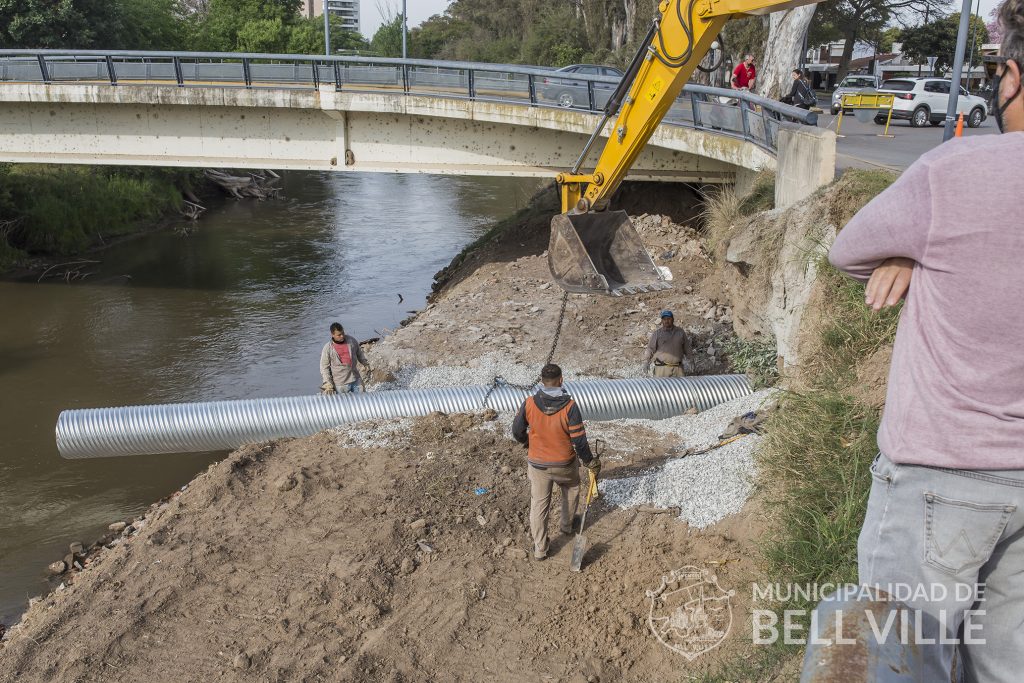 Se reconstruyó el ducto del desagüe de barrio El Rosedal