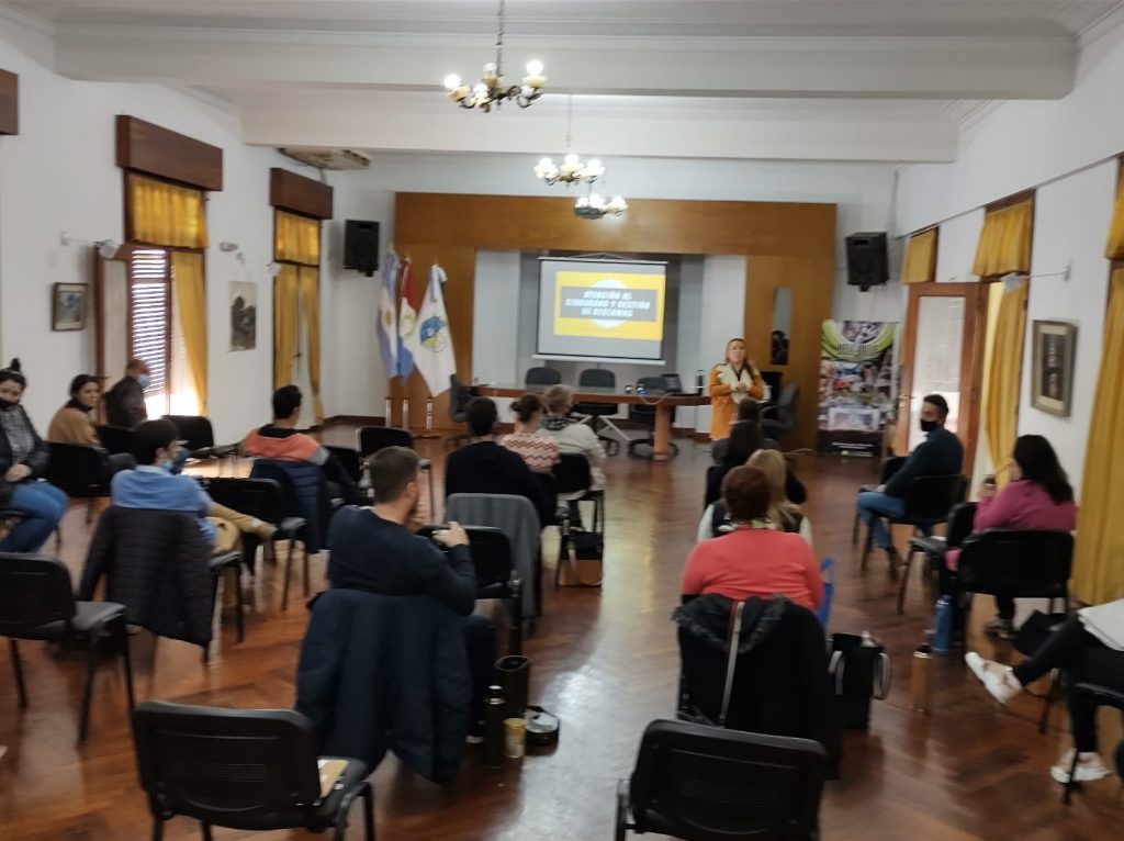 Continúa la capacitación a empleados municipales sobre gestión de reclamos