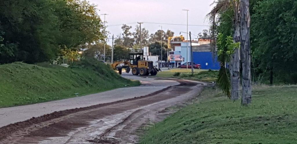 Se continúa con la reparación de calles de tierra