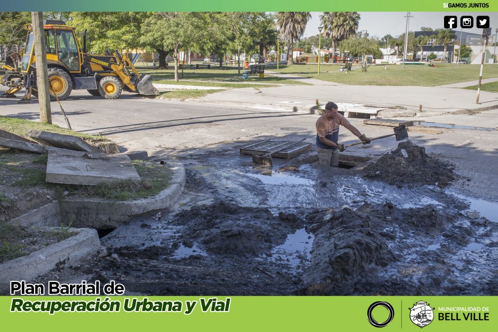 Sigue la limpieza de canales de desagües