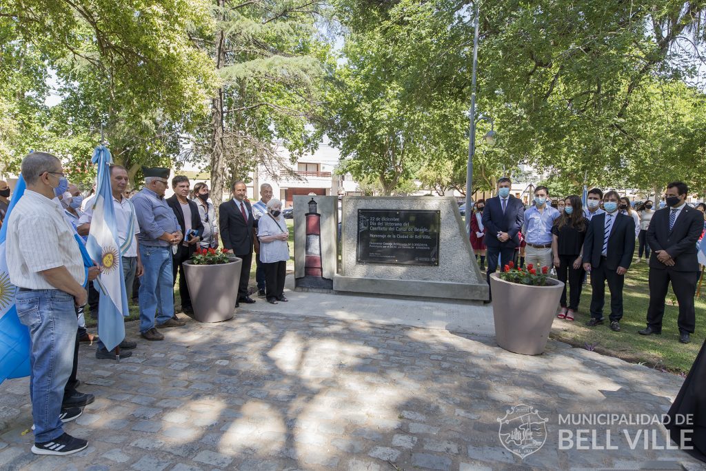 La ciudad tiene el único monumento en el país a los Veteranos del Canal de Beagle