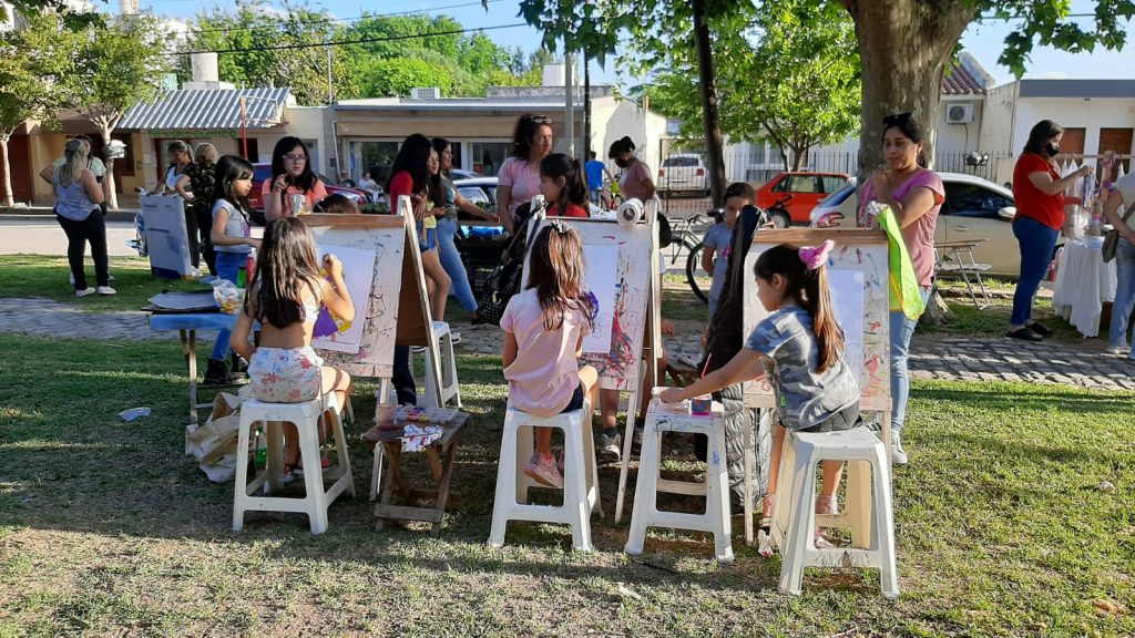 Prosiguen las ferias en distintos Centros Vecinales