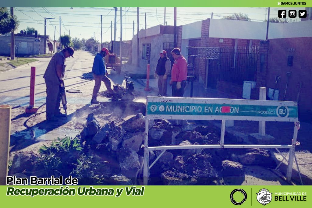 Obras de bacheo en calle San Luis