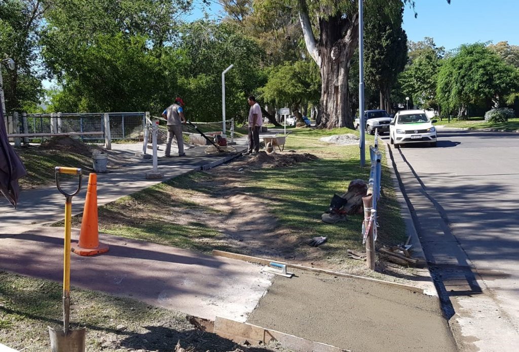 Se reconstruye el acceso a la pasarela Pedro Candioti