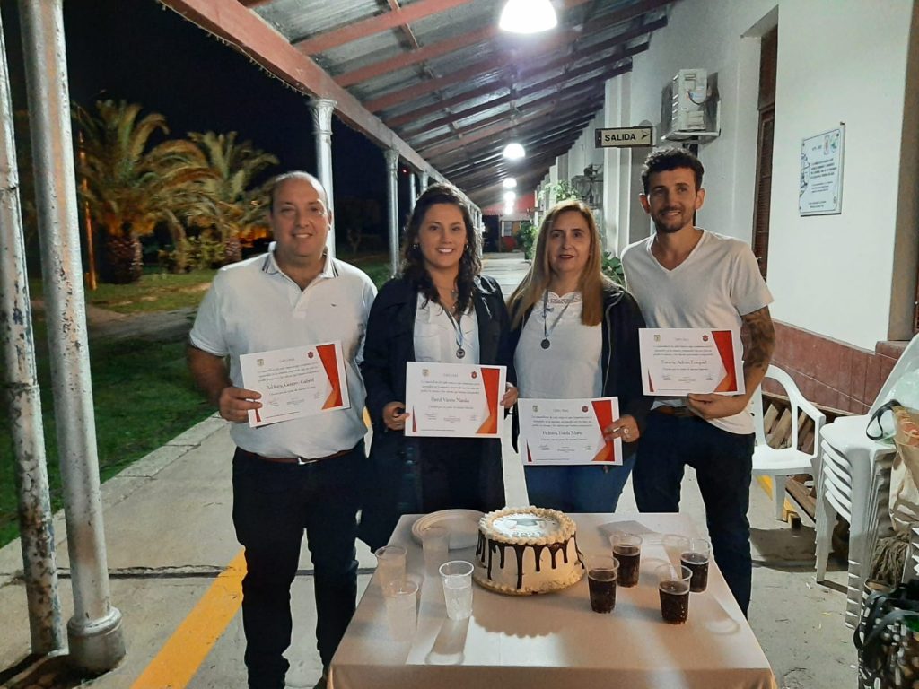 El CENMA 201 Mainero tuvo su acto de egresados en la Estación del Ferrocarril