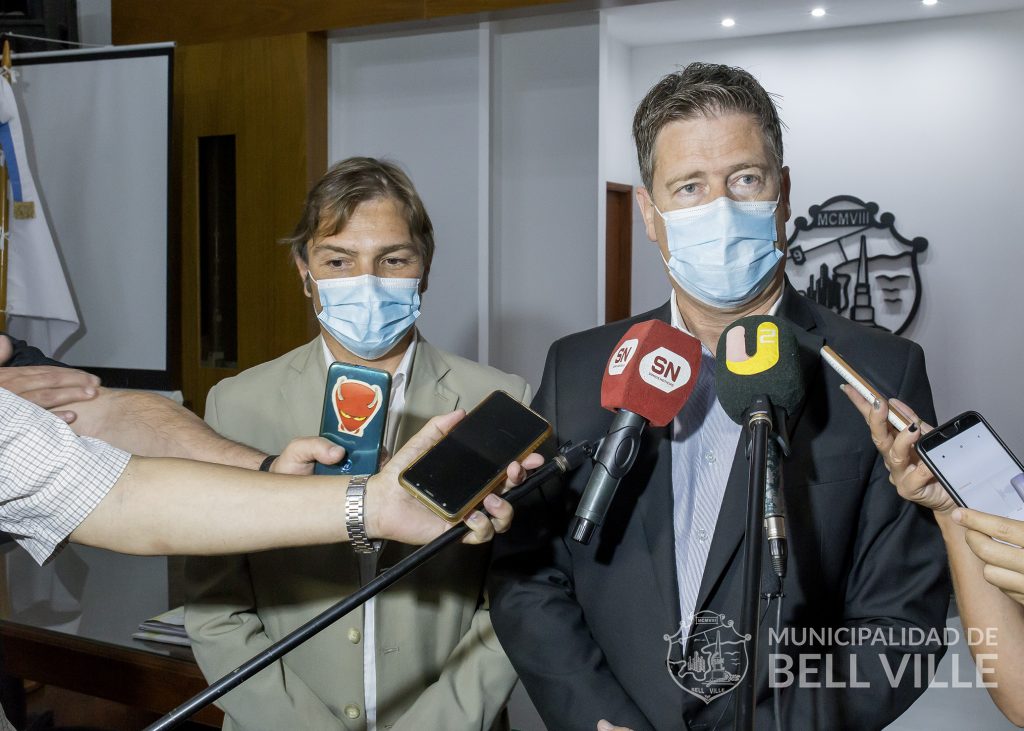 El intendente anunció el pago en tiempo y forma de sueldos, aguinaldo y bono