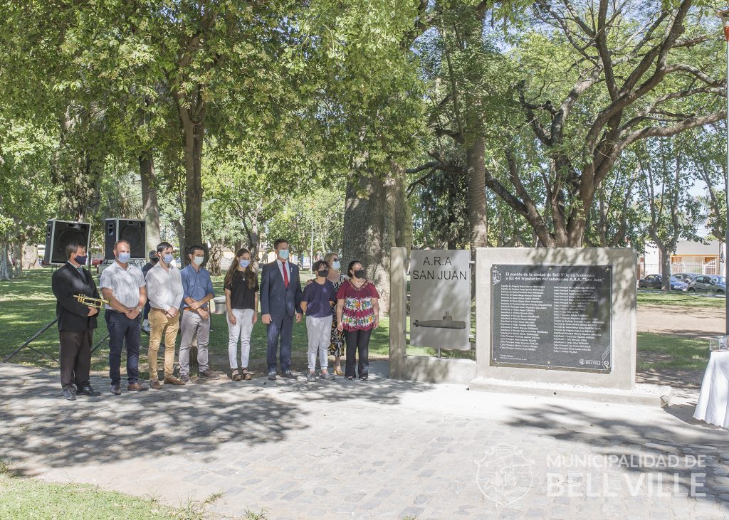 Emotivo acto inaugural del monumento al submarino ARA San Juan