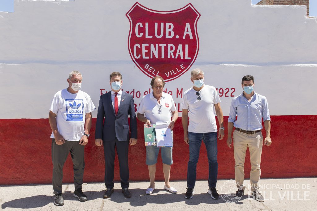 El intendente acompañó la entrega de subsidio provincial al Club Central