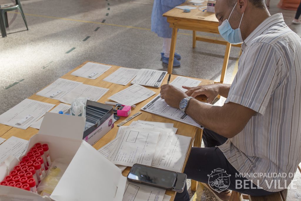 Covid 19: Los casos positivos de hoy sumaron 103 y las inoculaciones llegaron a 825