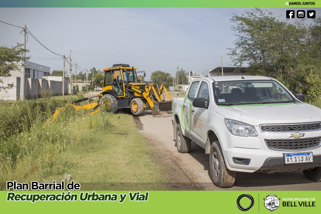 Limpieza de canales en el sector Sudeste de la zona urbana