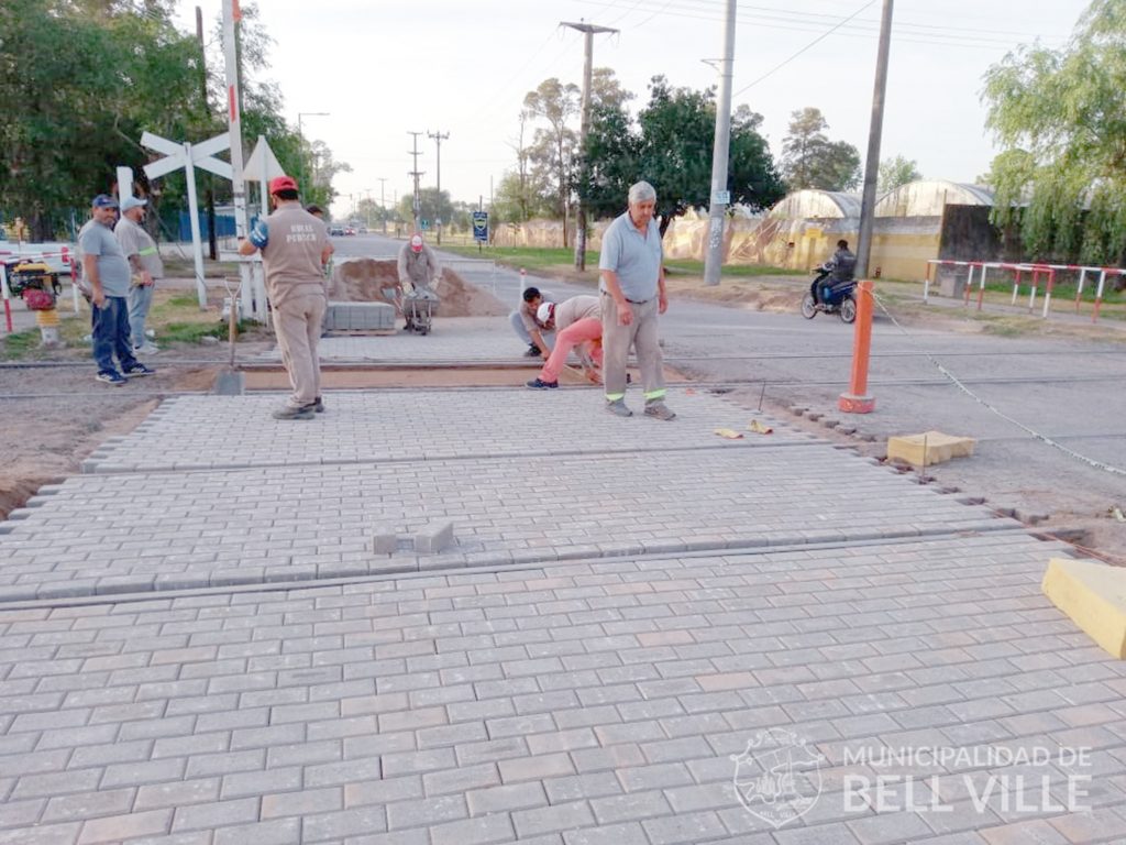 Desde el lunes se interrumpirá el tránsito por el paso a nivel del bulevar Ascasubi