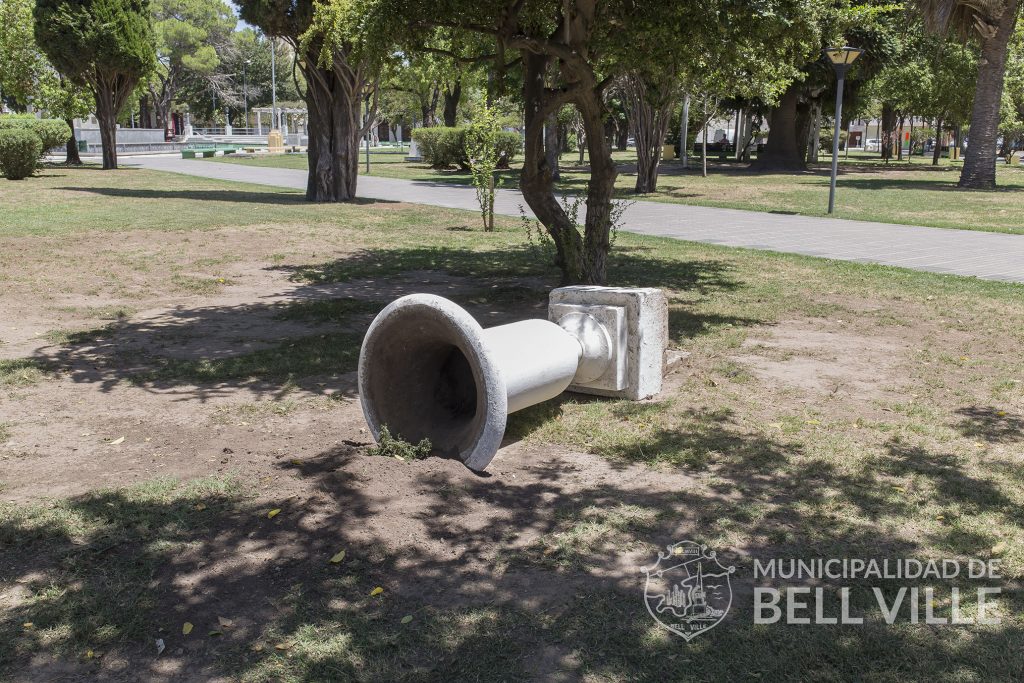 Nuevos desmanes en la plaza 25 de Mayo