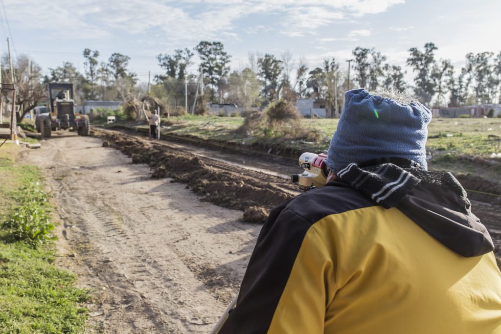 Llamado a concurso público: profesional para Planificación y Gestión de Obras