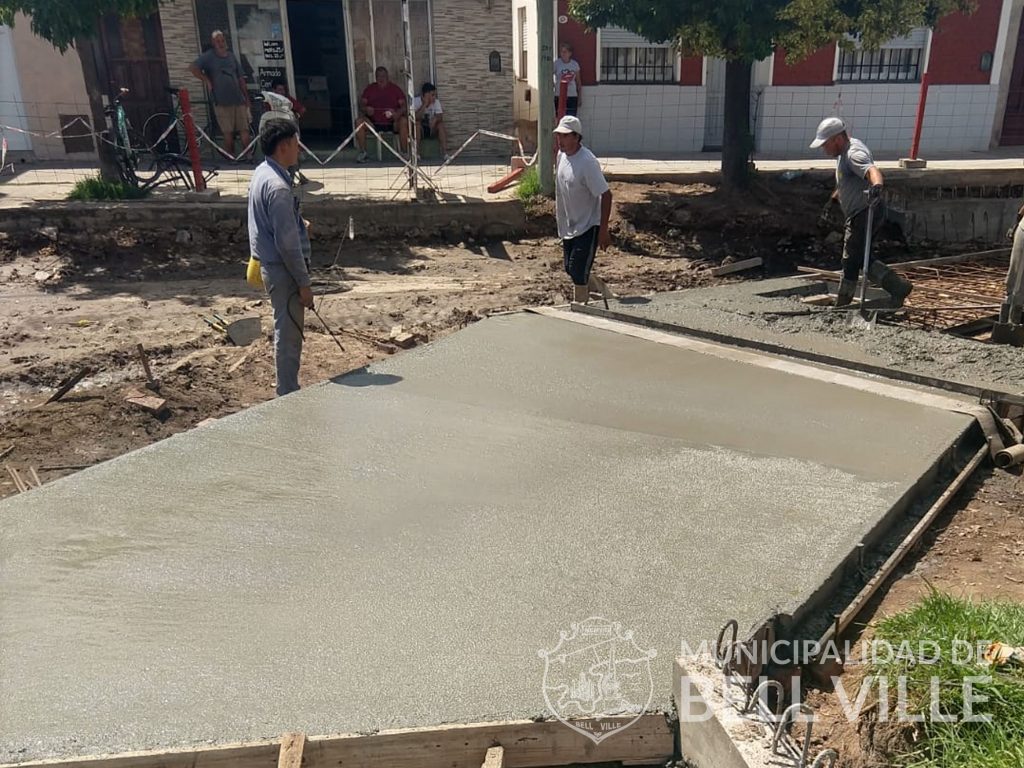 Comenzó el hormigonado de los desagües en bulevares Alcorta, Illia y Maipú