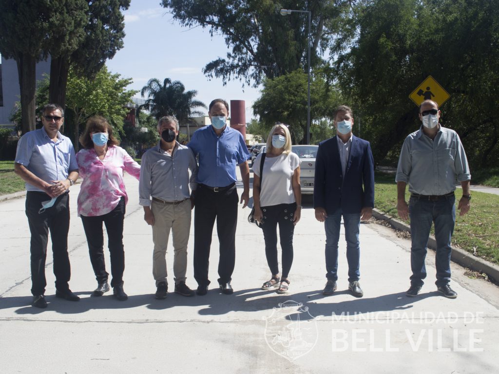 El intendente participó de la habilitación del hormigonado en parte de la Costanera