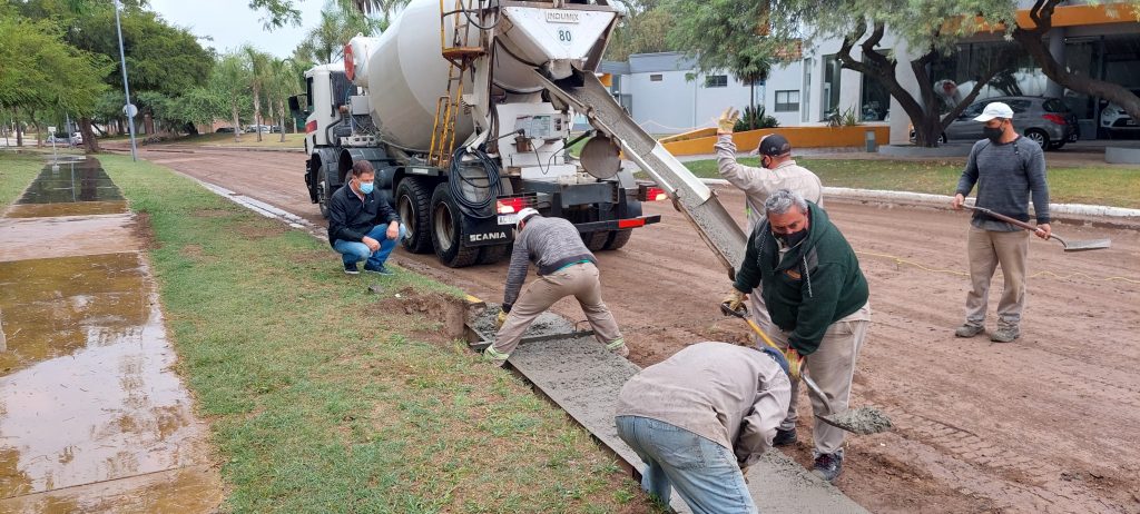 El intendente recorrió obras públicas que lleva adelante el municipio