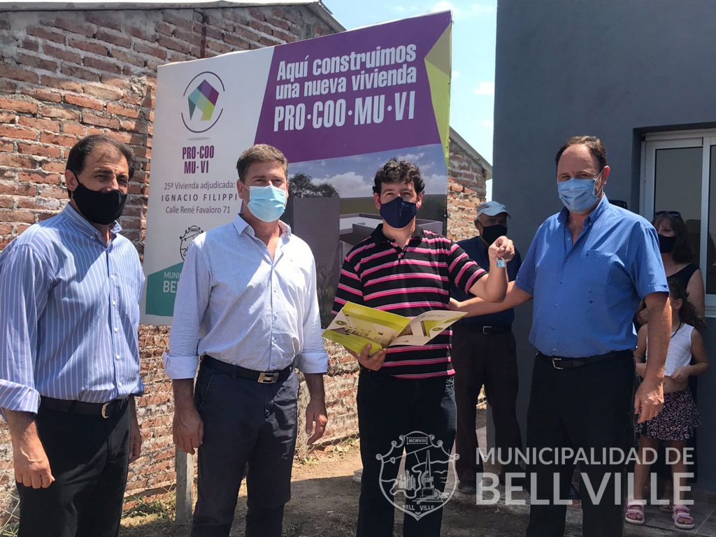 Este mediodía se entregó otra vivienda por el programa Pro.Coo.Mu.Vi.