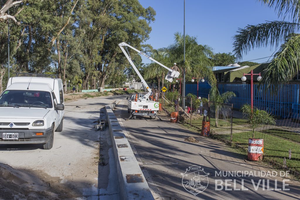 La Municipalidad colabora en la iluminación del futuro puente