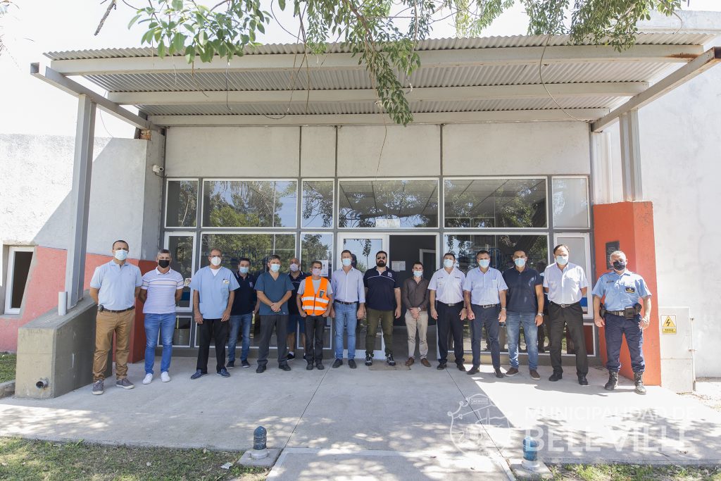 Reunión de Defensa Civil en el Aero Club local con el nuevo jefe de la ANAC