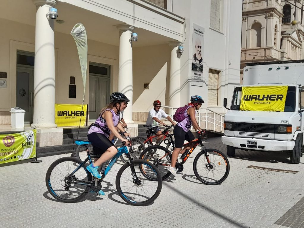 Con participantes de la ciudad y la región se cumplió una jornada de cicloturismo