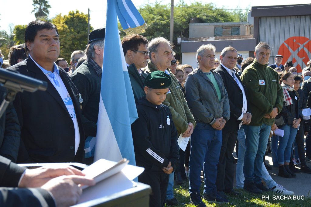 La ciudad entera dijo presente y acompañó a los veteranos de Malvinas
