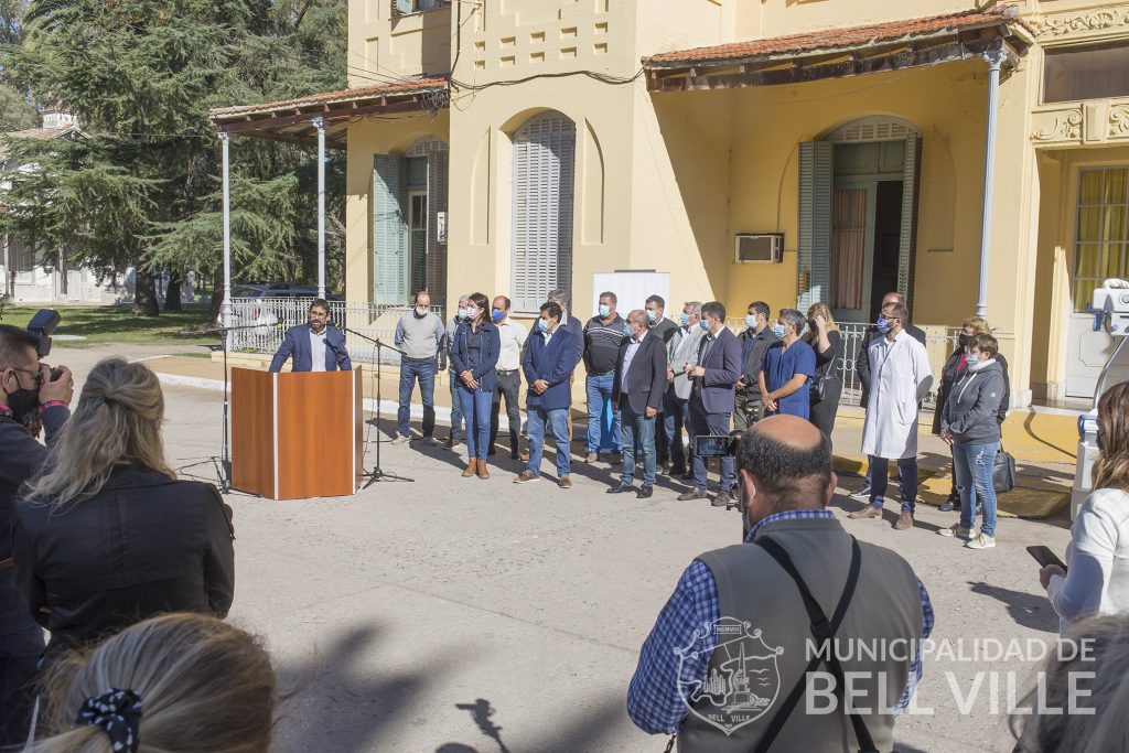 Equipamiento y reacondicionamiento edilicio en el Hospital Regional José A. Ceballos