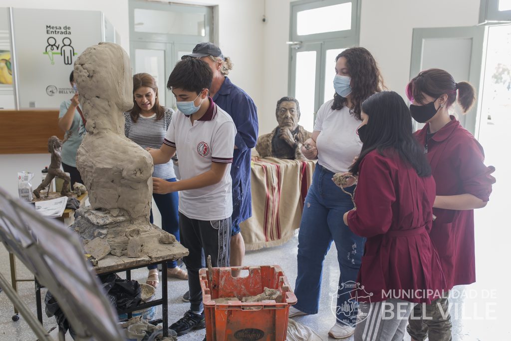 Julio Incardona continúa moldeando la figura de Mario Alberto Kempes