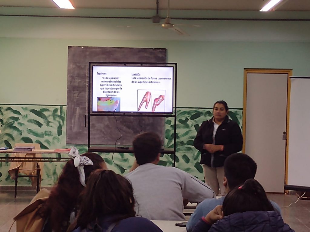 Educación vial y primeros auxilios: Continúan las capacitaciones a estudiantes