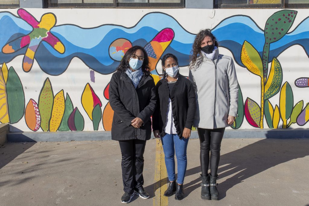 En el marco de su aniversario 54°, el Instituto Esp. María Montessori ya tiene su mural