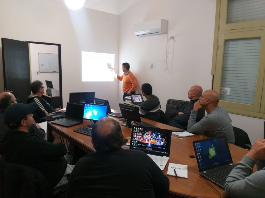 Se inició en FUNDELO una importante capacitación para electricistas