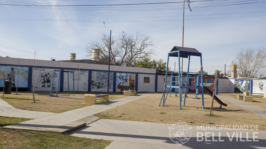 Estudiantes del Polivalente se adjudicaron el muralismo en la Copa UBES Ambiental