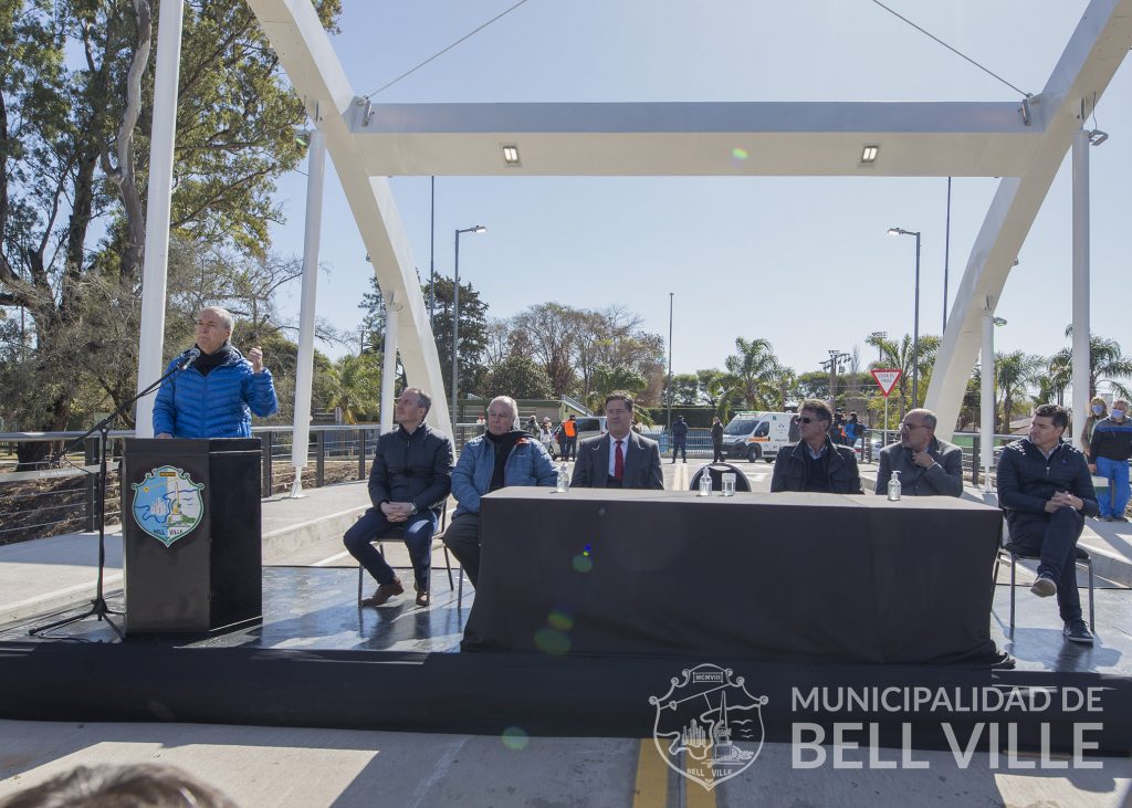 El gobernador prometió apoyo provincial para obras de saneamiento