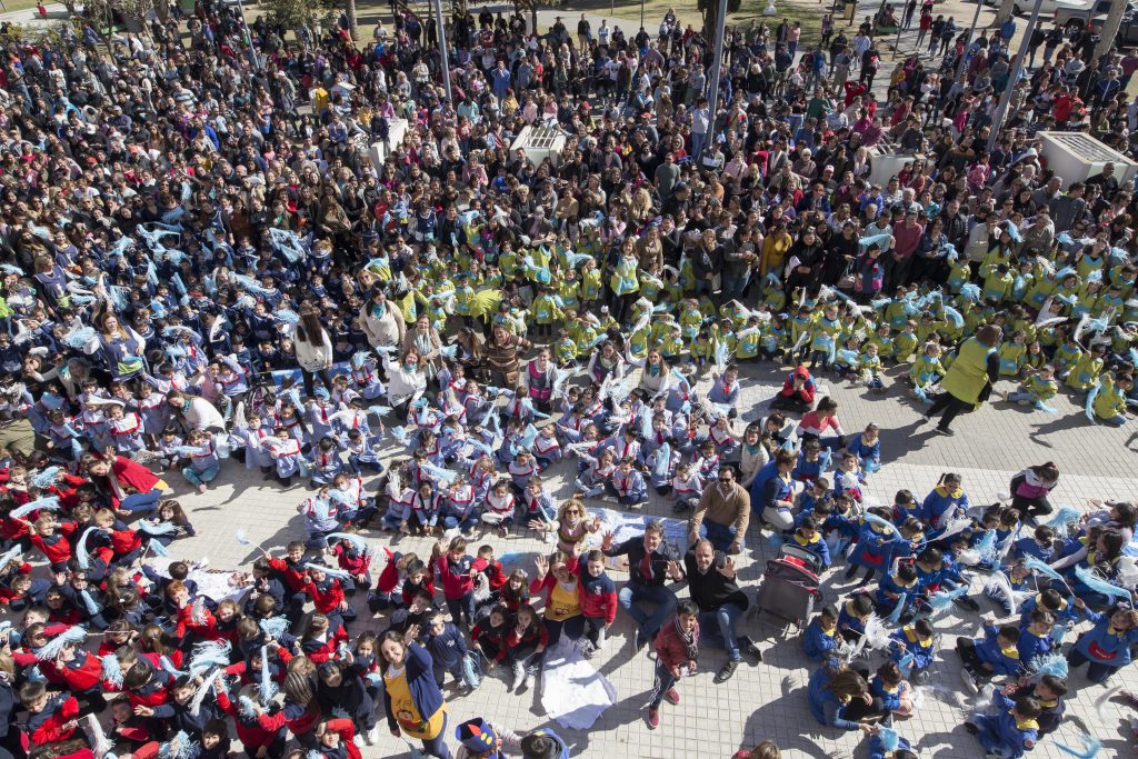 Con alegría y respeto, 1.319 jardineritos saludaron al Gral. San Martín