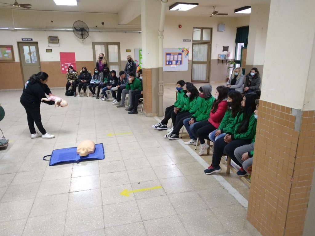 Importante adhesión de las escuelas a la capacitación en RCP y educación vial