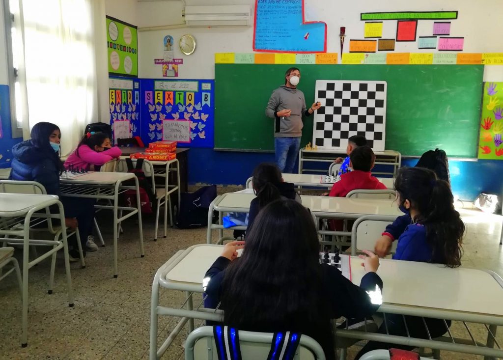 El Ajedrez Social se hizo presente en la Escuela Arturo Matterson