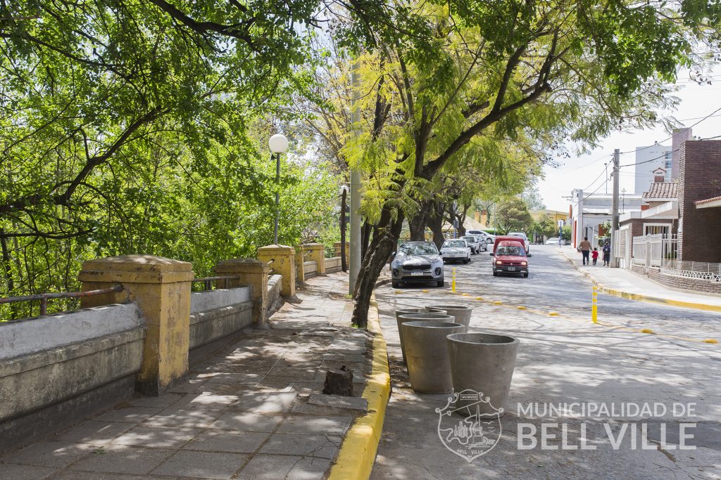 Anuncian obras en calle Tucumán trabajos entre puentes Sarmiento y Bustos