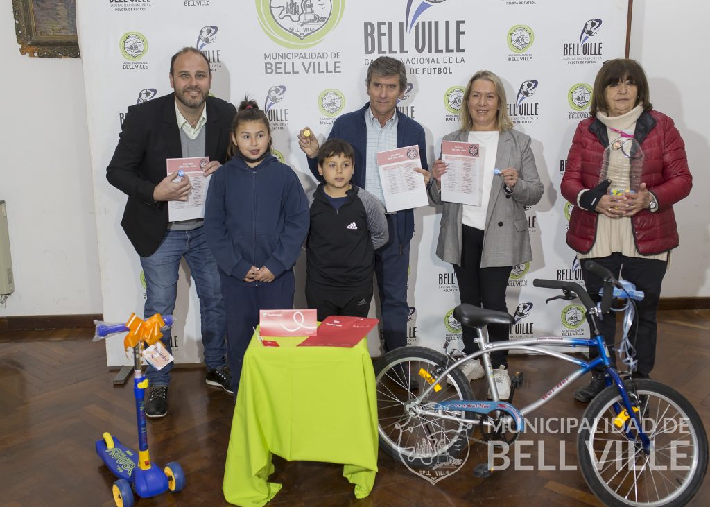 Ganadores del sorteo por el Día del Niño del Centro Vecinal Ctalamochita
