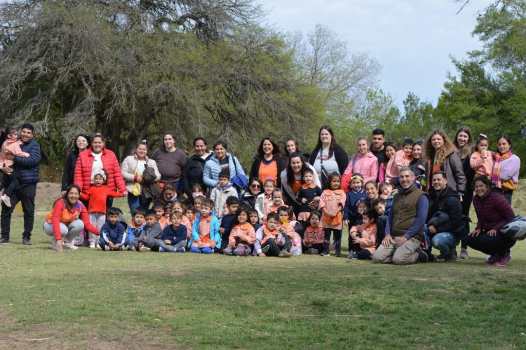 Jardineritos de Ponciano Vivanco iniciaron la reforestación en el Parque Tau