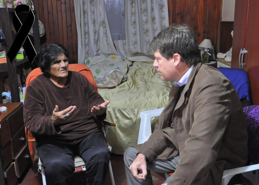 Otra mariposa desplegó sus alas y voló, antes del inicio de la primavera