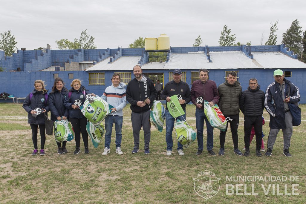 La Fiesta de la Pelota de Futbol se puso en marcha en materia deportiva